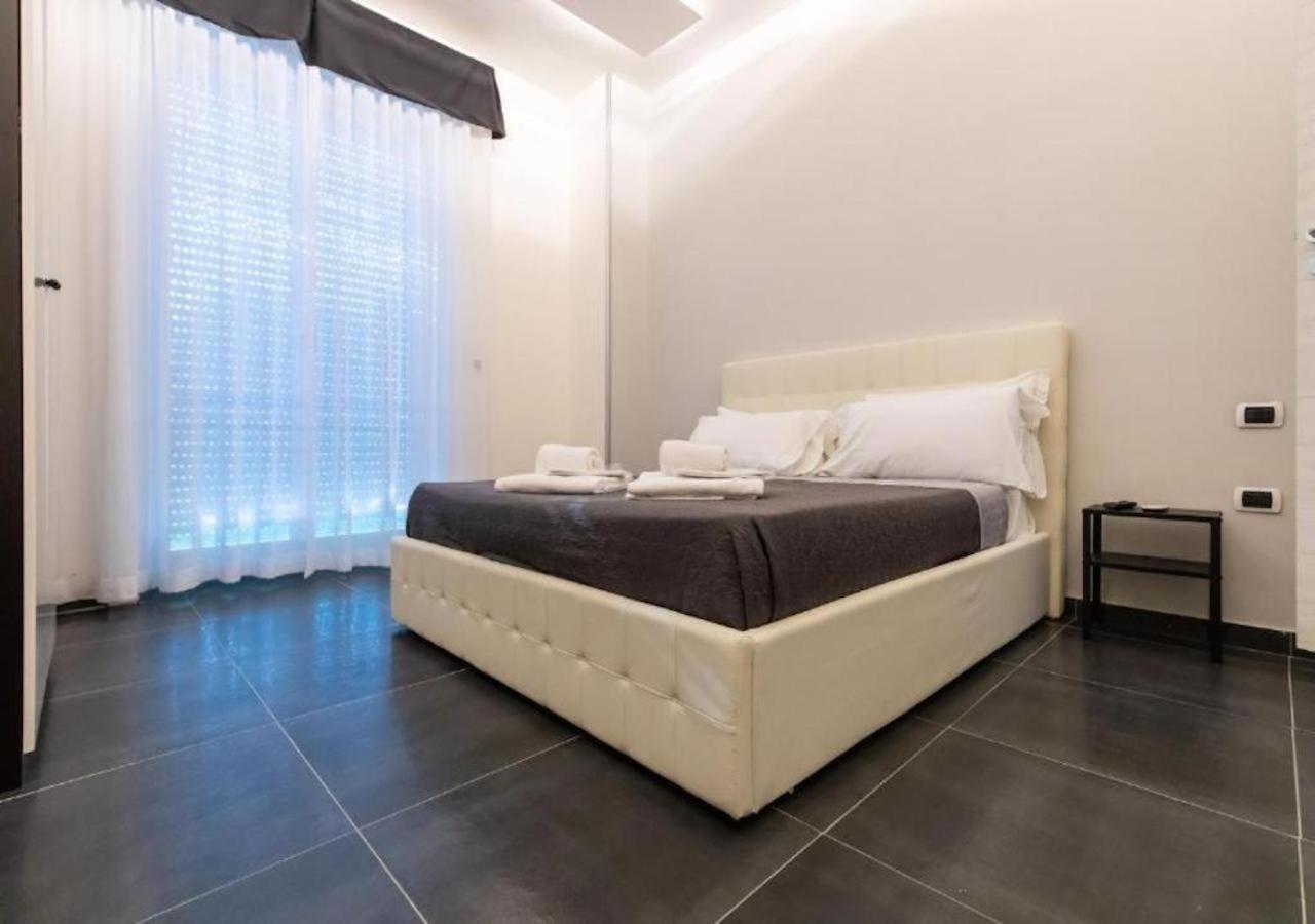Mayfair Lifestyle Suites By Babylon Stay Nápoles Exterior foto
